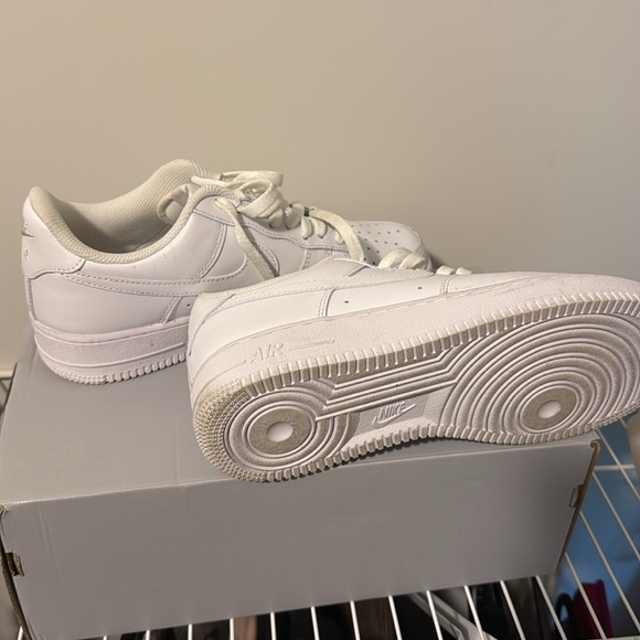 Nike Air Force 1 - Picture 3 of 5